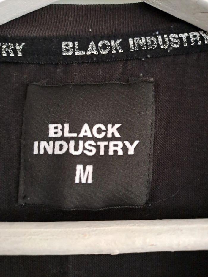 Tee-shirt noir black industry - photo numéro 2