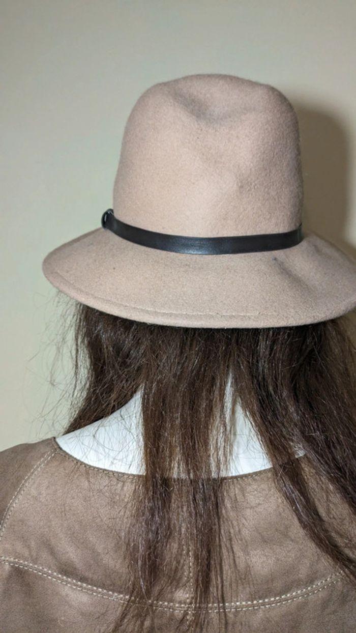 Chapeau beige - photo numéro 4