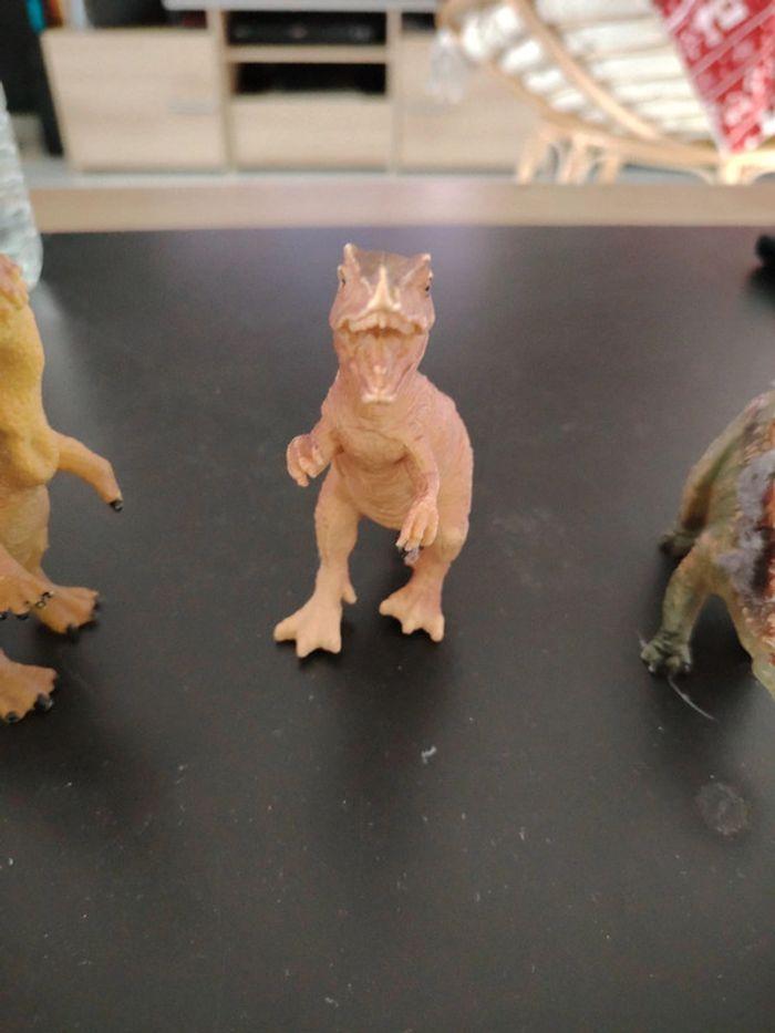 Lot dinosaures - photo numéro 3