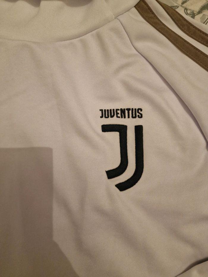 Pull Juventus - photo numéro 2