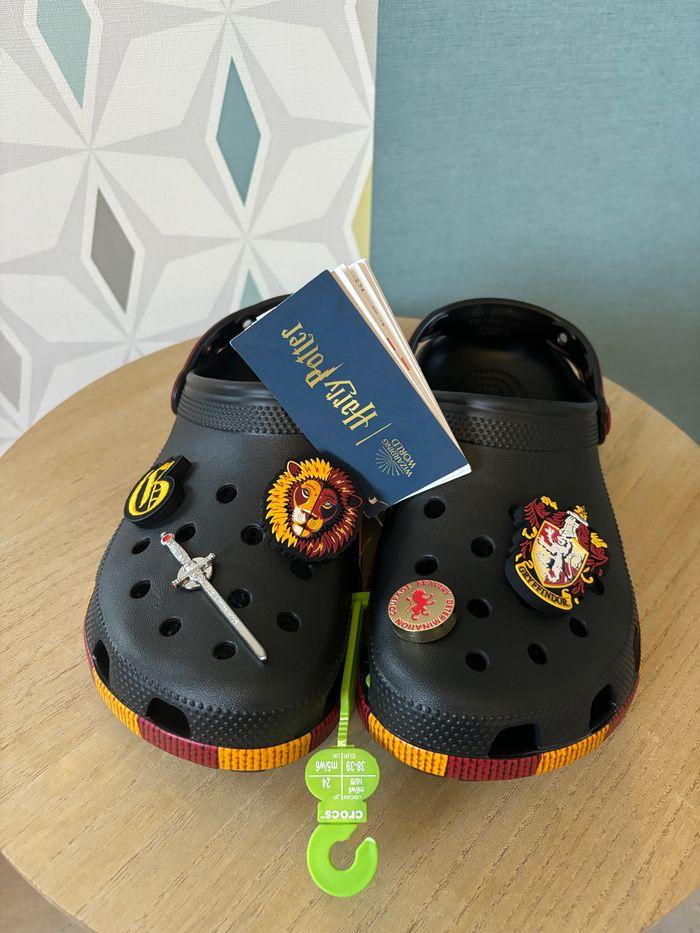 Crocs Édition Limitée Harry Potter Gryffondor 38-39 - photo numéro 1