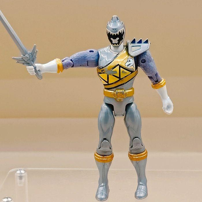 Ranger argenté dino charge - Power rangers - photo numéro 1