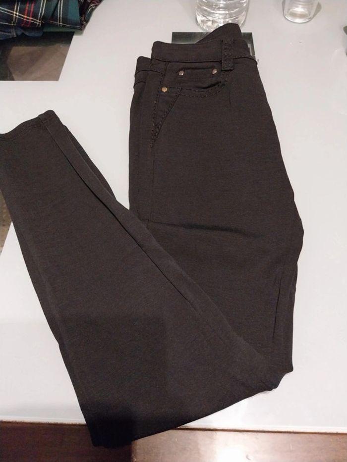 Pantalon droit taille 38 - photo numéro 1