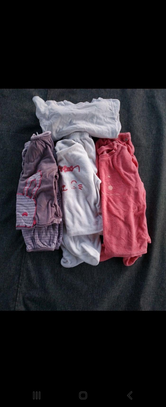 Lot de 4 pyjamas 18 mois fille - photo numéro 1