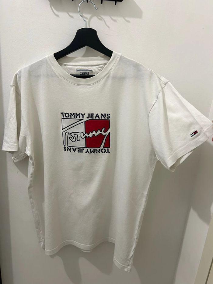 T-shirt blanc tommy jeans taille M - photo numéro 1