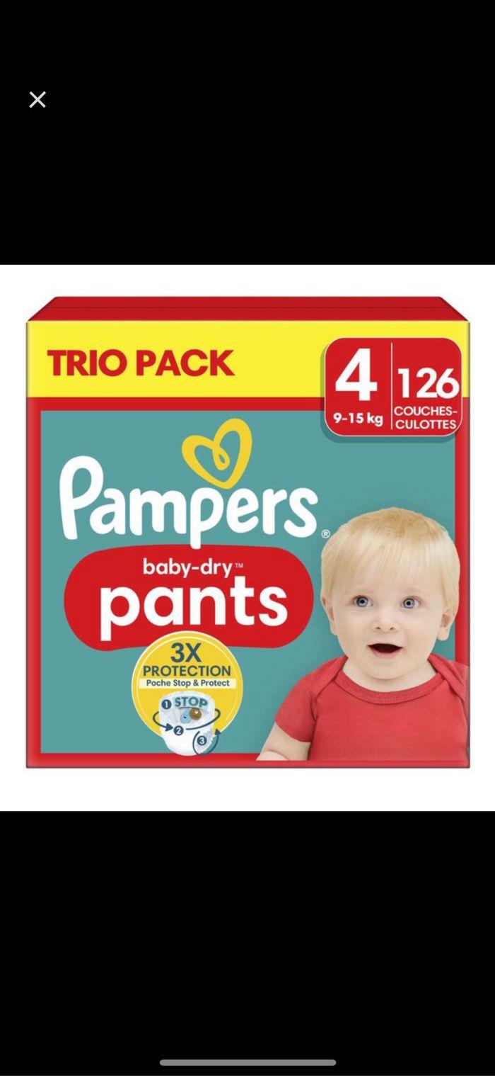 1 paquet de couches Pampers taille 4