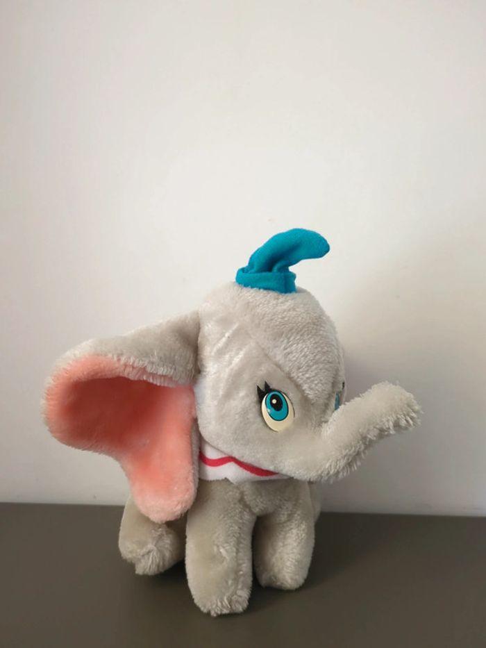 peluche Dumbo euro Disney - photo numéro 1