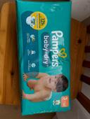 Couches Pampers taille 3