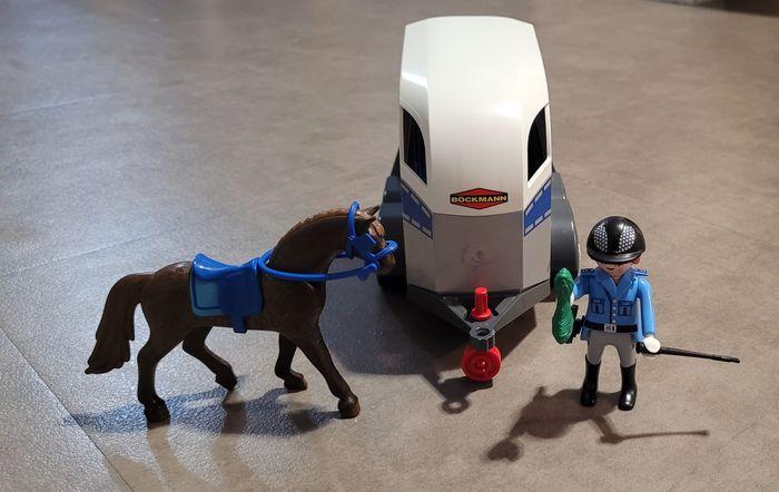 Playmobil policière avec cheval et remorque - photo numéro 3