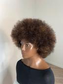 Belle perruque afro avec reflet blond