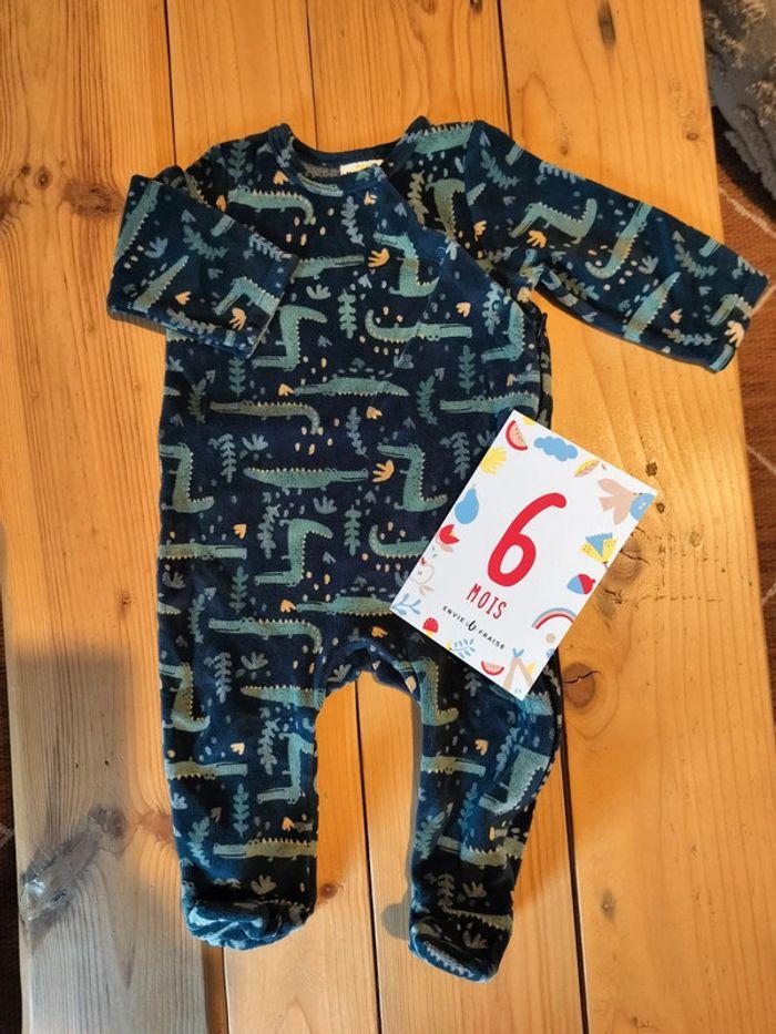 Lot 3 pyjamas velours 6M - photo numéro 3