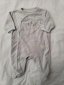 Pyjama 1 mois gris fille ou garçon de chez Bébé 9