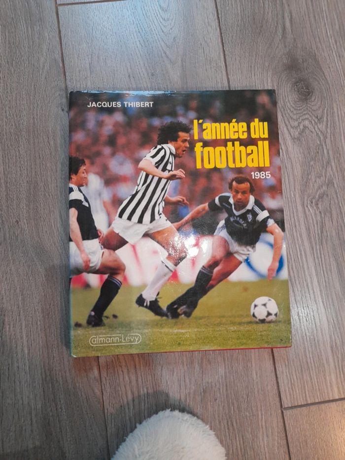 Livre sur le foot - photo numéro 1