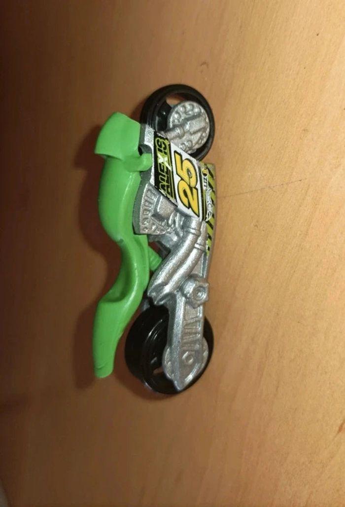 Moto Hot Wheels 2014 - photo numéro 1