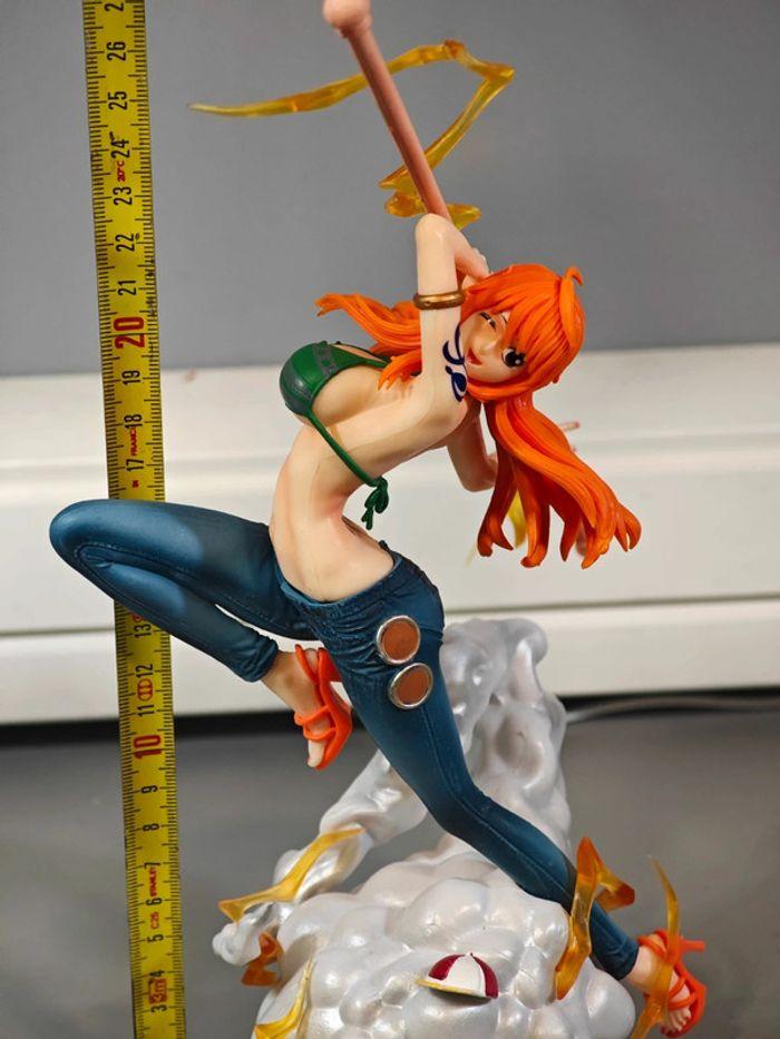 Figurine One Piece : Nami Fight 25cm neuve avec boîte - photo numéro 9