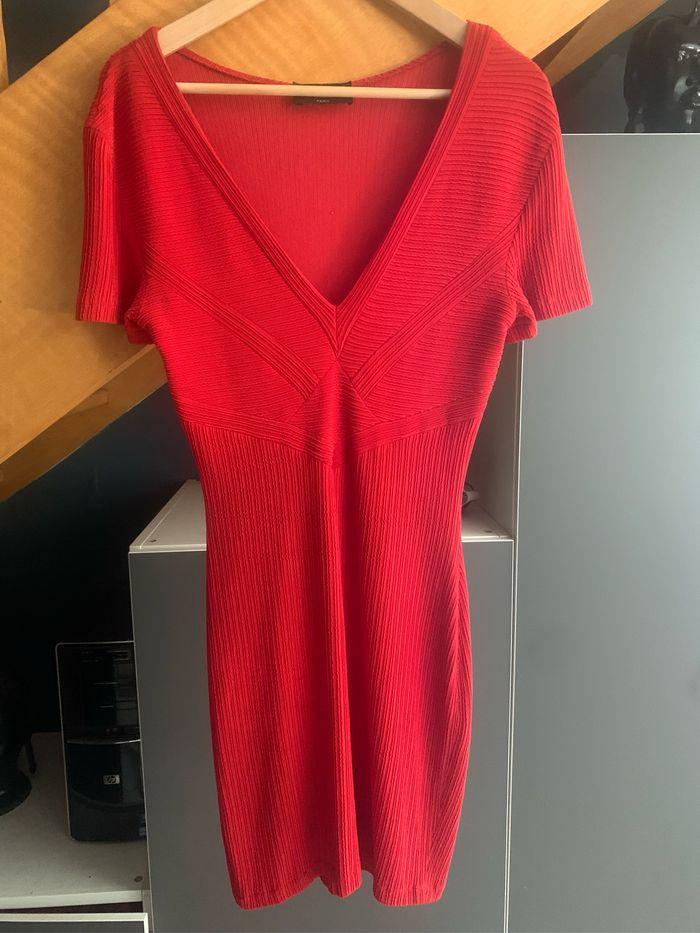 ** Robe rouge Taille 3 (40 ou Taille L) en TBEG ** - photo numéro 1