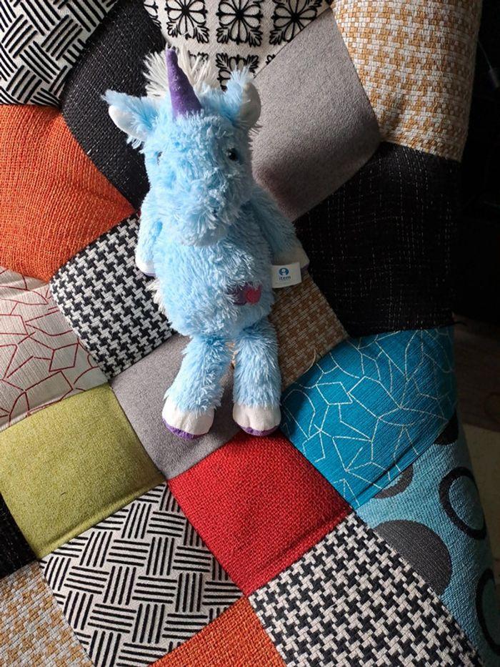 Licorne en peluche - photo numéro 2