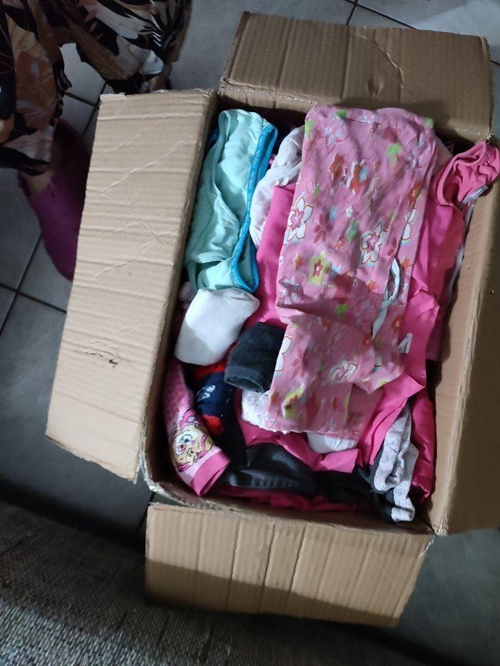 Vends cartons 3 et 4 ans fille - photo numéro 11