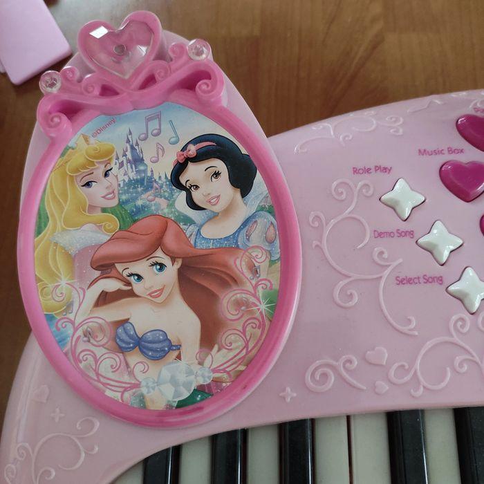 Clavier électronique imc toys Disney princesses - photo numéro 3