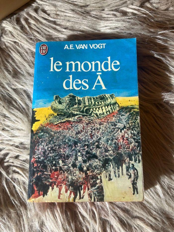 Livre le monde des A édition j’ai lu - photo numéro 1