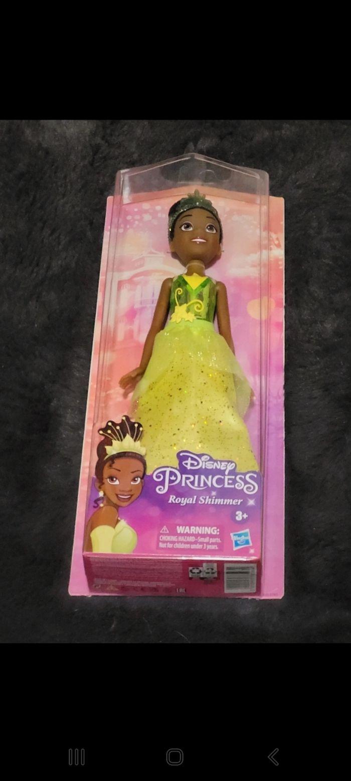 Poupee tiana