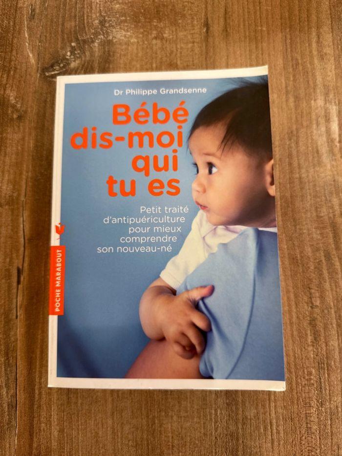 Bébé dis moi qui tu es - photo numéro 1