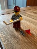 Minifigures Lego - Betty Playing Hockey