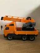 Camion grue orange