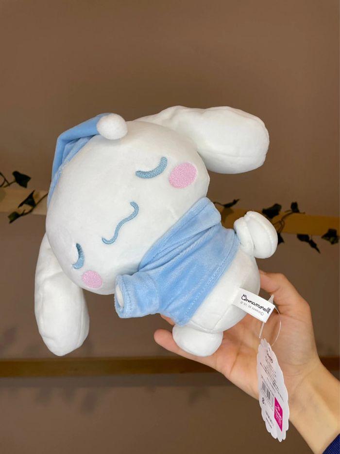 Peluche Cinnamoroll Sanrio en pyjama et endormi - photo numéro 13