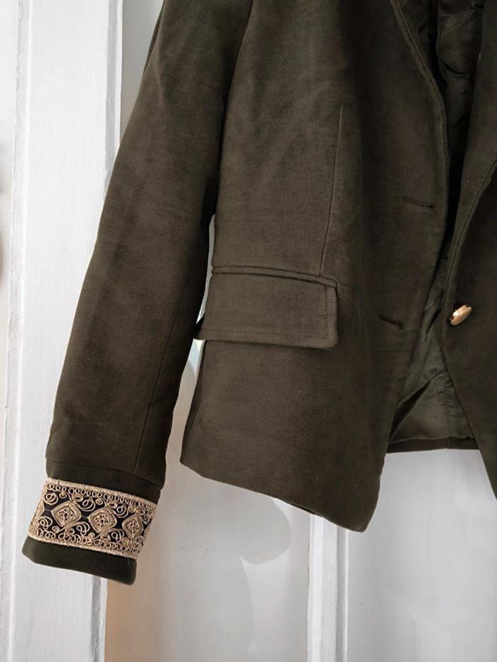 🤎 Veste courte kaki Zara col mao broderie doré 36/38 🤎 - photo numéro 9