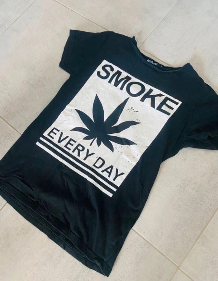 T-shirt smoke every day - photo numéro 1