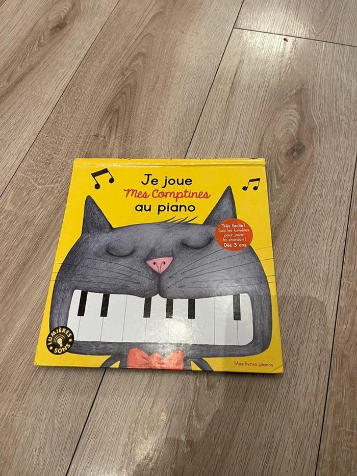 Livre piano je joue mes comptines au piano bon état - photo numéro 2