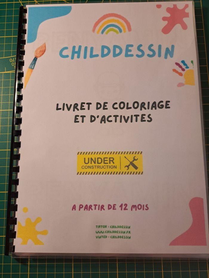 Livrets de coloriage et d'activités ludique engin de chantier - photo numéro 1