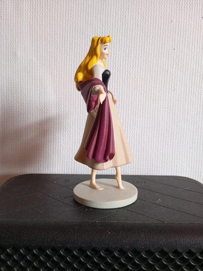 Figurine Hachette Belle au bois dormant Disney - photo numéro 4