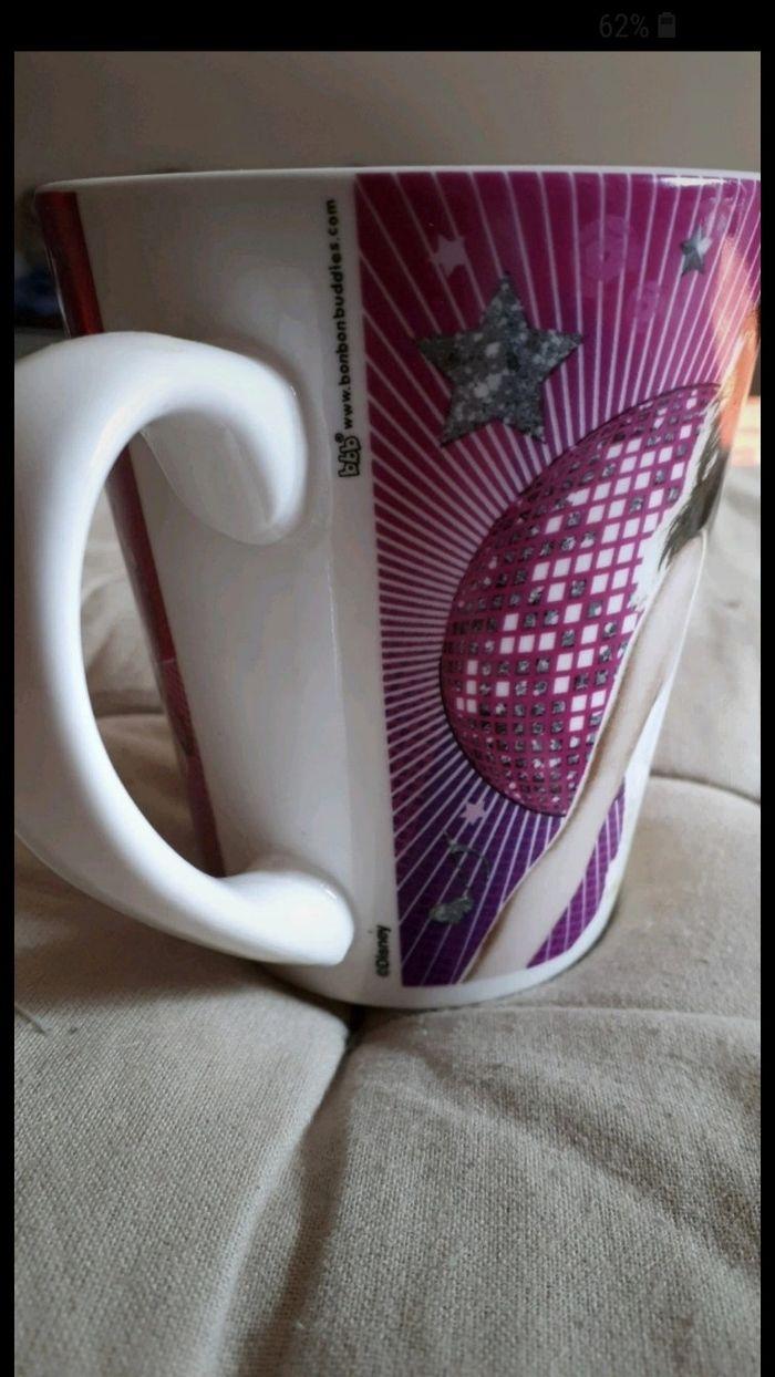 Mug Violetta de Disney - photo numéro 2