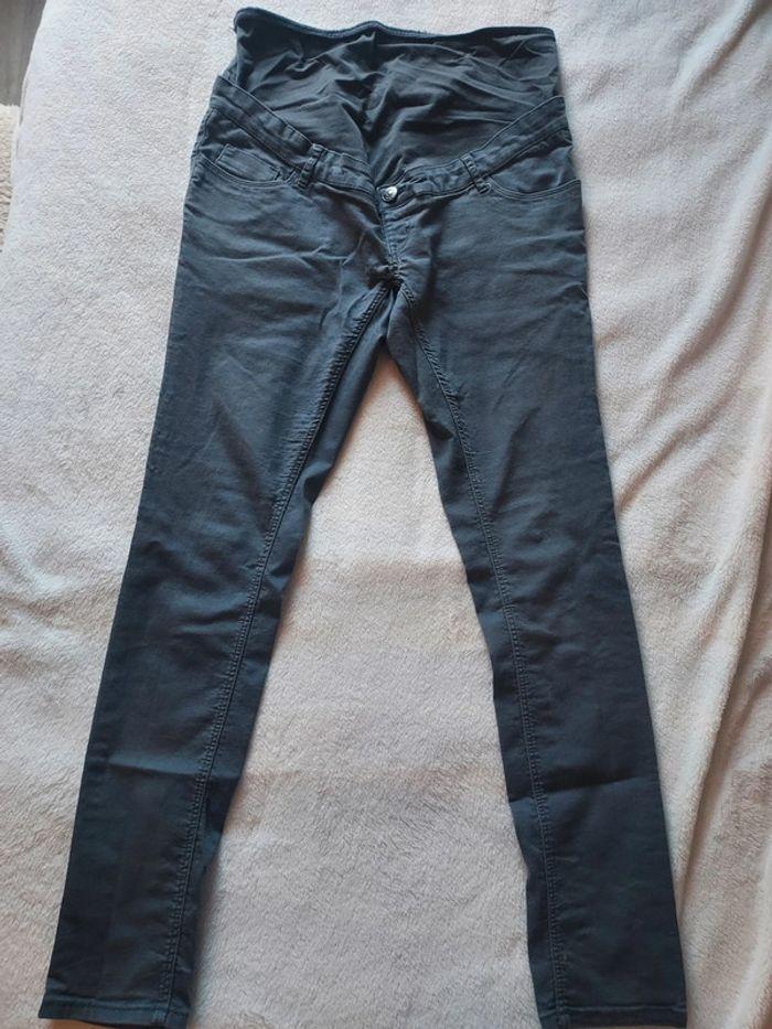 Pantalon de grossesse taille 40 Kiabi - photo numéro 1