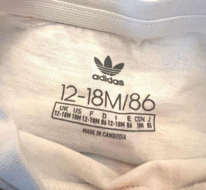 Tee shirt Adidas 12 / 18 mois - photo numéro 2