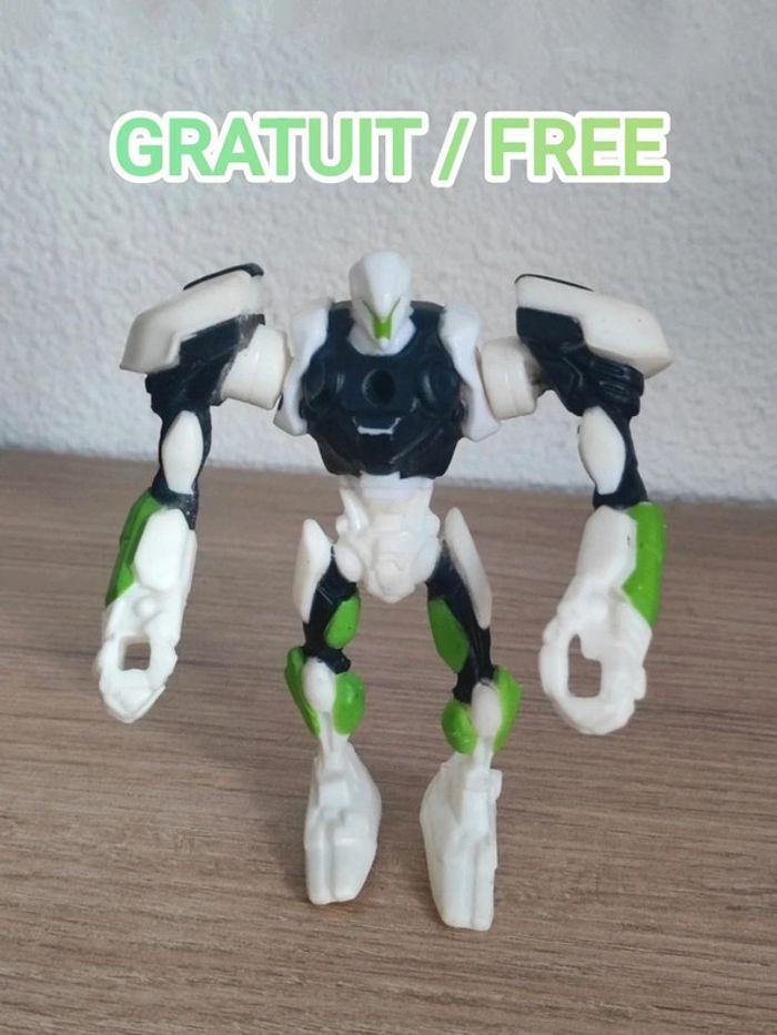 Figurine Cytro / Max Steel / Gratuit - Free - photo numéro 1