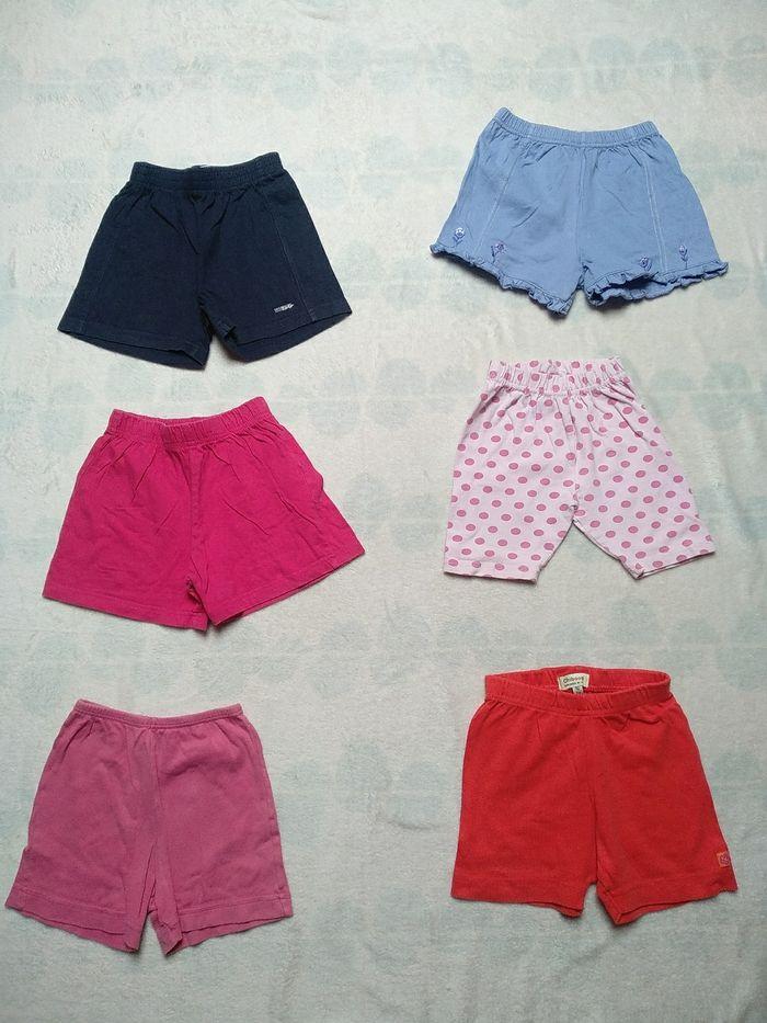 Lot de shorts et t-shirts MC taille 23/24 mois - photo numéro 1