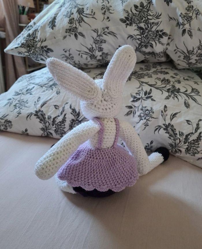 Peluche lapin faite main au crochet - photo numéro 2