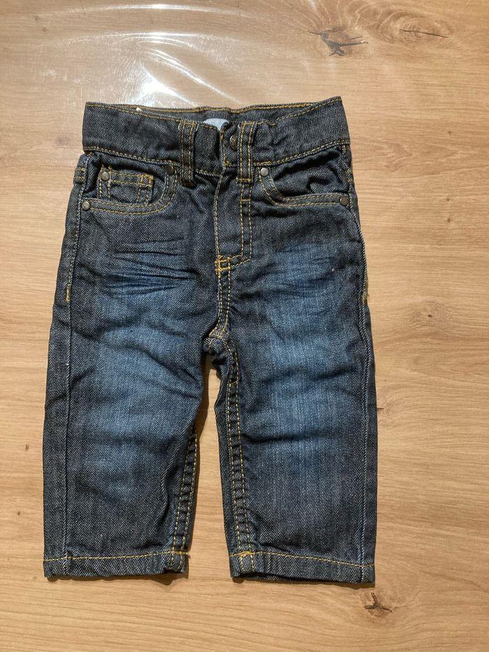 Vend jean taille 6 mois - photo numéro 1