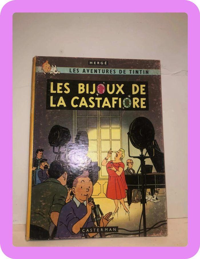 Bd Bande dessinée les aventures de tintin les bijoux de la catastrophe B34 - photo numéro 1