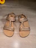 Pieds nue fille taille 32