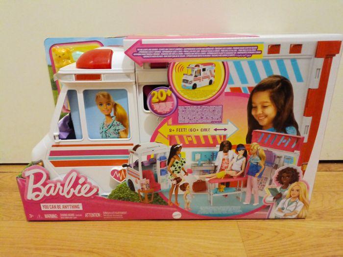 Barbie coffret véhicule médical - photo numéro 1