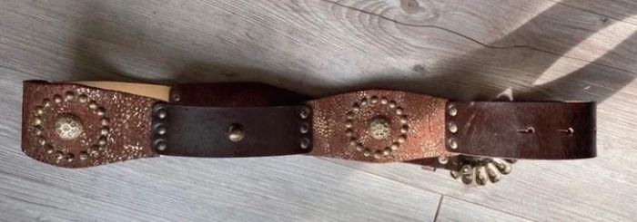 Ceinture avec strass en croûte de cuir de vachette Mango T2  très bon état - photo numéro 3