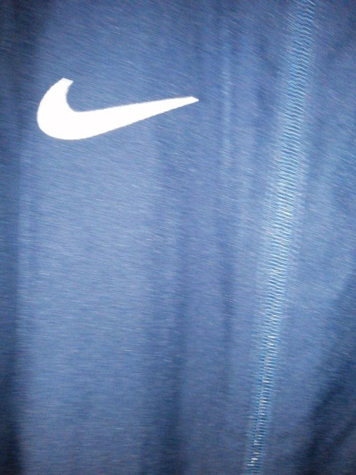 Gilet Nike taille M - photo numéro 4