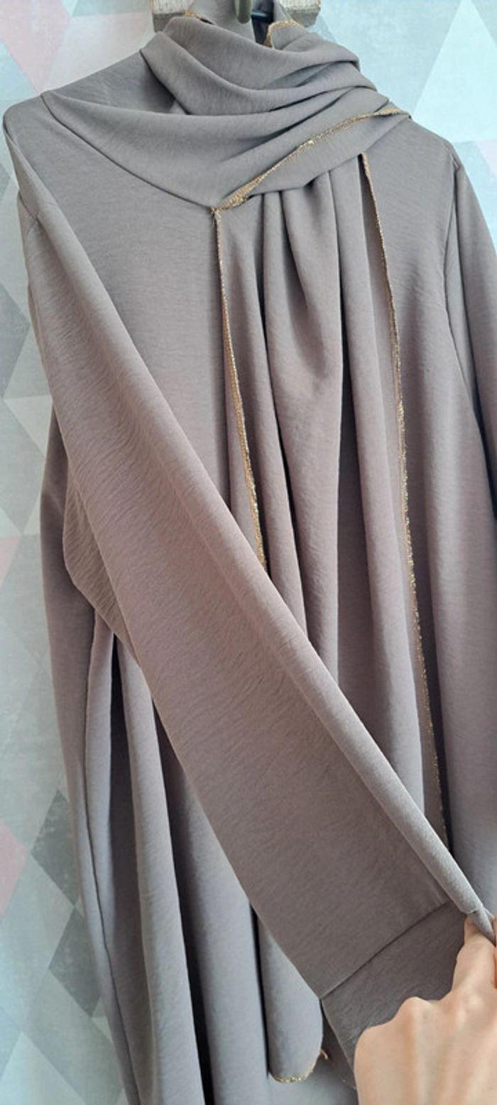 Abaya taupe - photo numéro 2