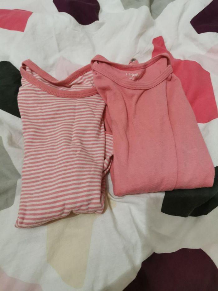 Lot de 2 bodies fille taille 36 mois