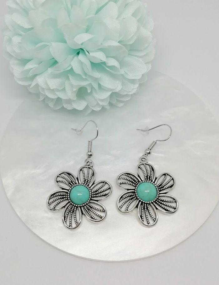 Boucles d'oreilles turquoise style ethnique - photo numéro 5