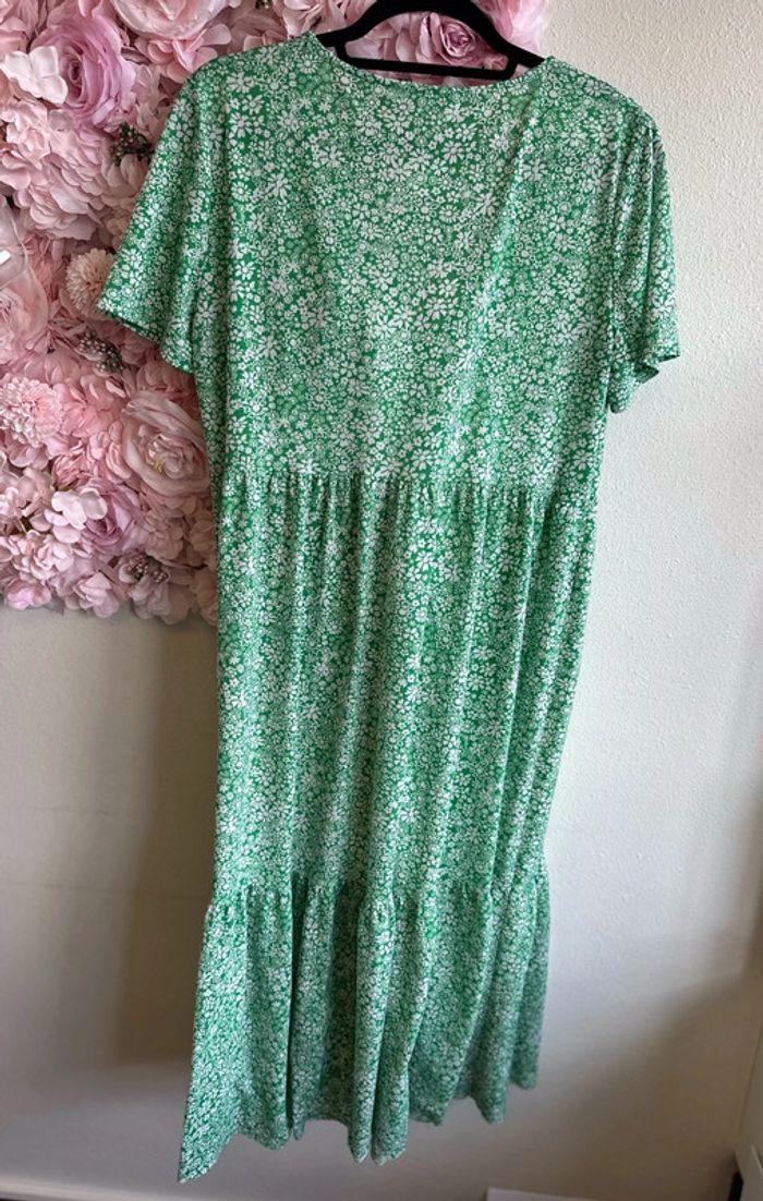 Robe longue Zara vert avec motifs fleuris, taille M - photo numéro 6